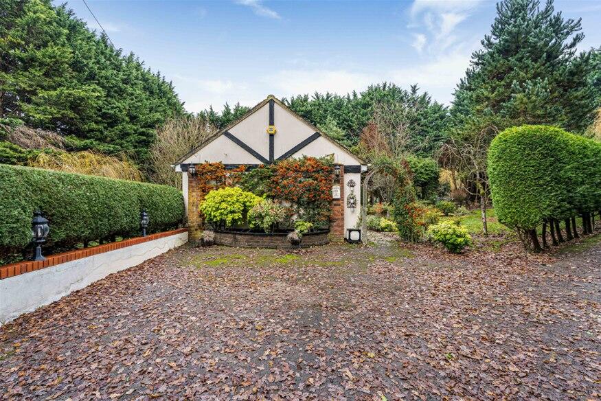 Additional image 18 of Delmer End Lane, Flamstead, AL3