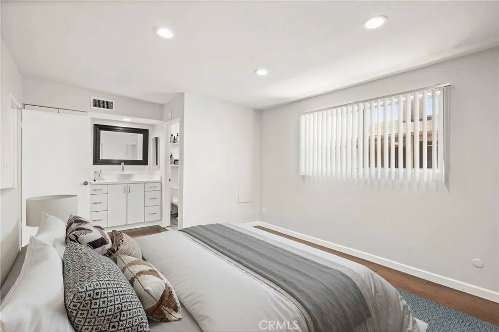 Additional image 10 of 5500 Lindley Unit 209, Encino, CA 91316