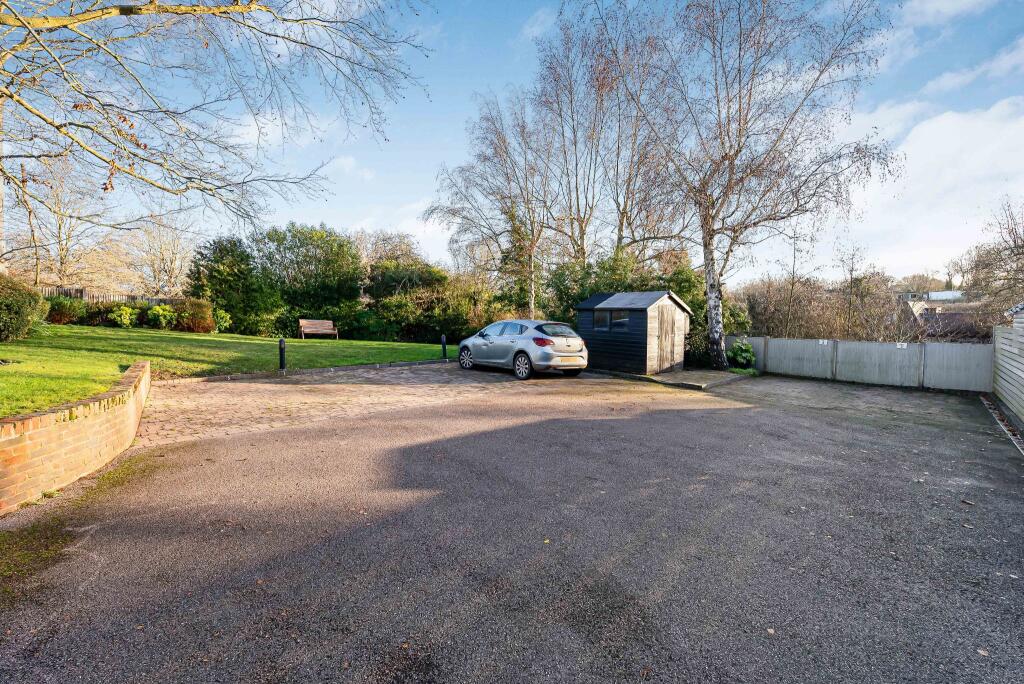 Additional image 15 of Bluebridge Road, Brookmans Park, AL9