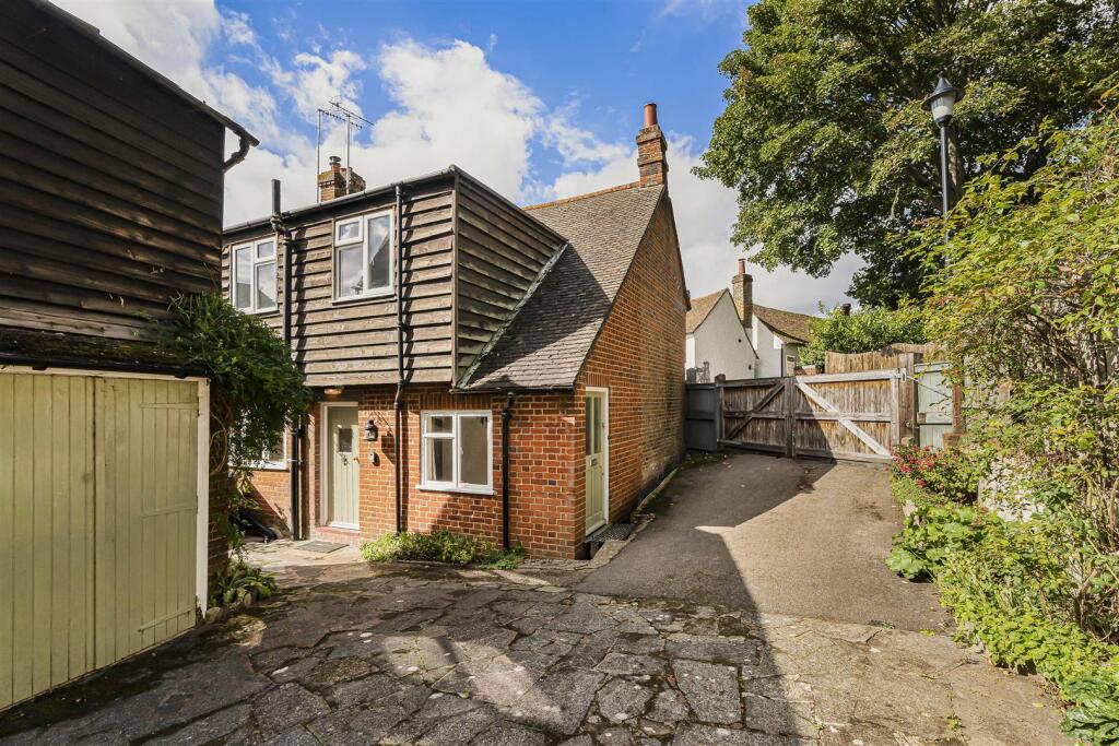 Additional image 17 of Church Street, Welwyn