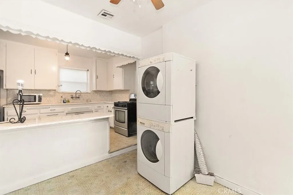 Additional image 18 of 14248 Friar St, Van Nuys, CA 91401