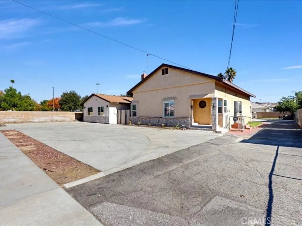 Additional image 2 of 9607 Cypress Ave, Fontana, CA 92335