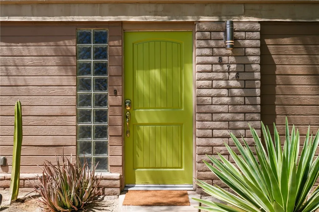 Additional image 5 of 576 E Desert Holly Circle, Palm Springs, CA 92262