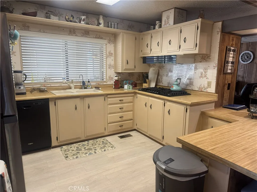 Additional image 10 of 4133 W Wilson St Unit 169, Banning, CA 92220