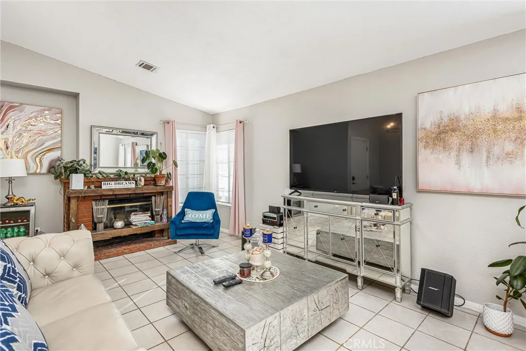 Additional image 40 of 16422 Tolowa Rd, Apple Valley, CA 92307