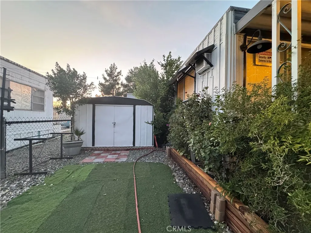 Additional image 21 of 955 Inland Center Dr Unit 29, San Bernardino, CA 92408