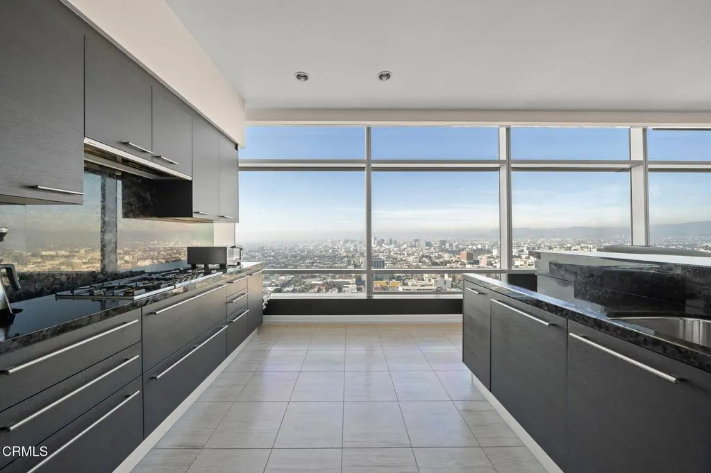 Additional image 6 of 900 W Olympic Boulevard Unit 36J, Los Angeles, CA 90015