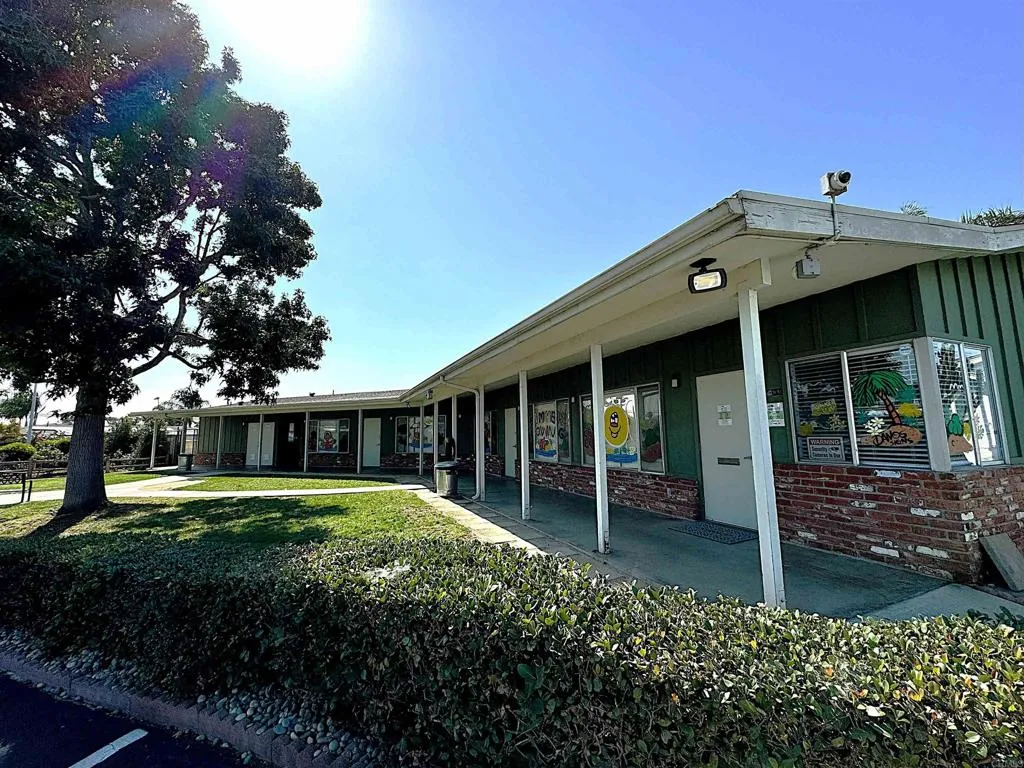 Additional image 36 of 2888 Iris Avenue Unit 84, San Diego, CA 92154