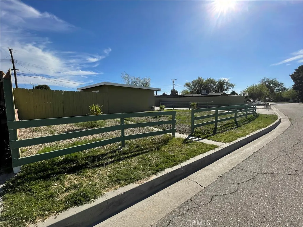 Additional image 61 of 2010 W Lumber St, Lancaster, CA 93536