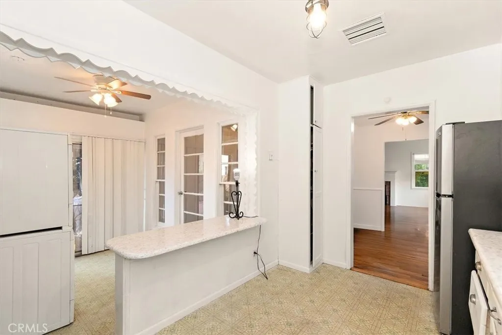 Additional image 14 of 14248 Friar St, Van Nuys, CA 91401