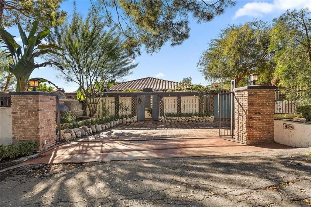 Additional image 3 of 3428 Circle Road, San Bernardino, CA 92405