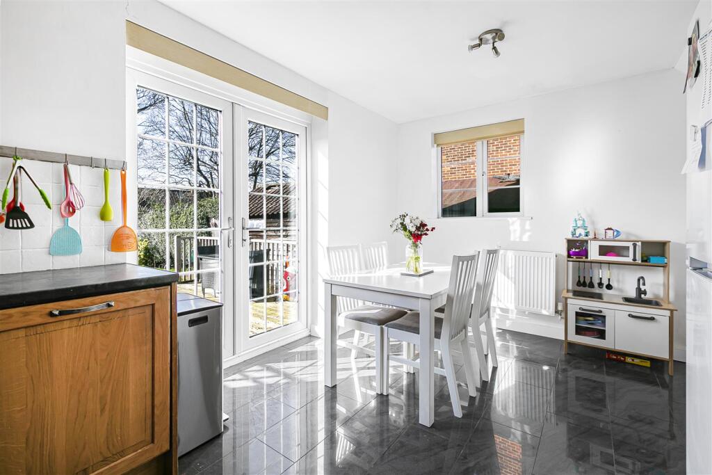 Additional image 14 of Newfields, Welwyn Garden City