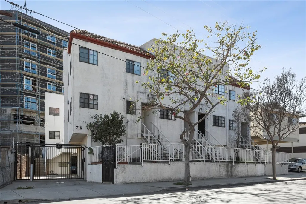 Additional image 20 of 716 New Depot, Los Angeles, CA 90012