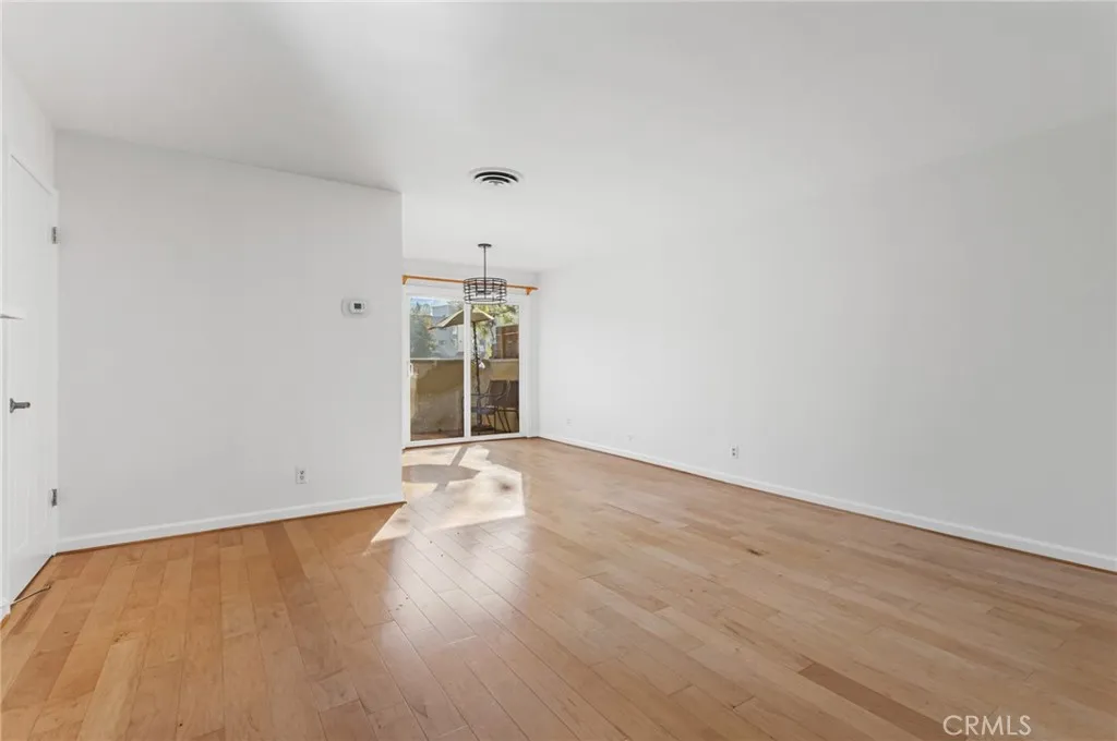 Additional image 5 of 11138 Aqua Vista St Unit 43, Studio City, CA 91602