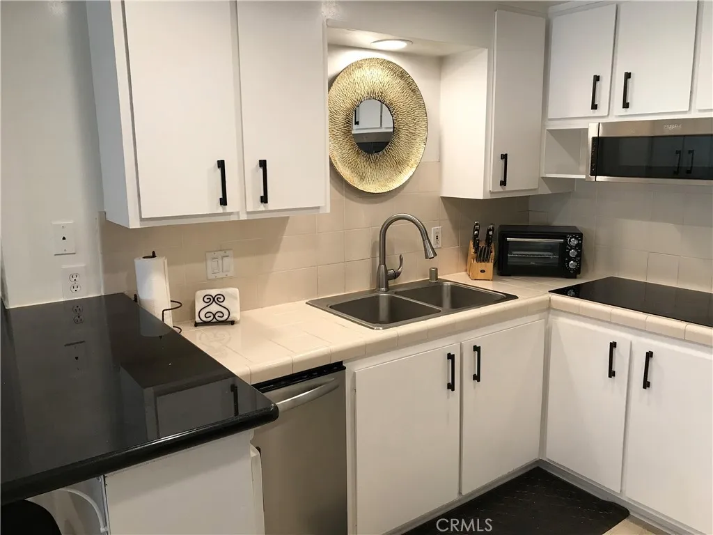 Additional image 11 of 1299 Cordova Street Unit 107, Pasadena, CA 91106