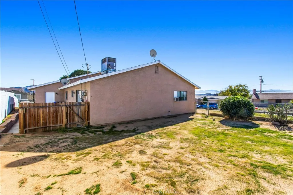 Additional image 59 of 16422 Tolowa Rd, Apple Valley, CA 92307