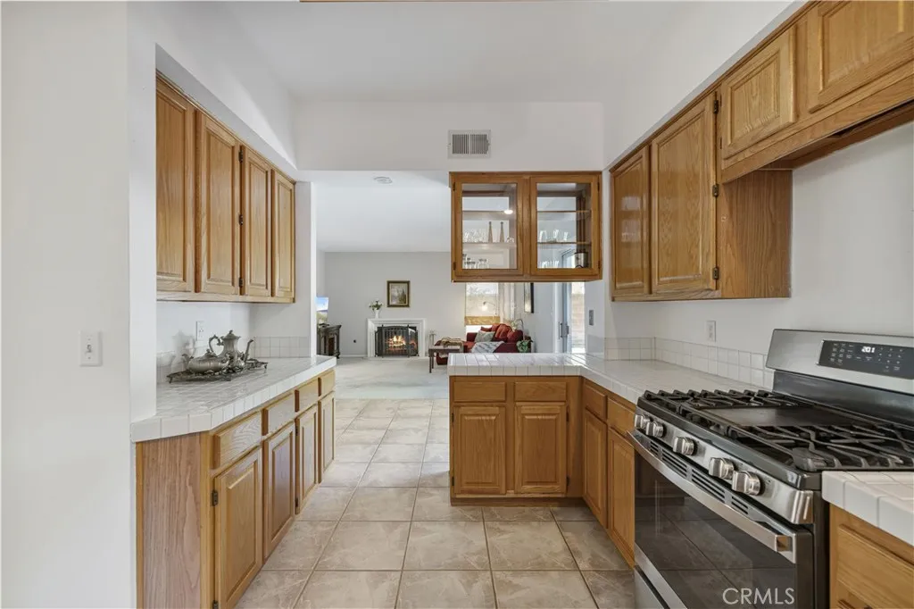 Additional image 14 of 30041 Sunridge Pl, Canyon Country, CA 91387