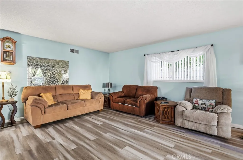 Additional image 32 of 11474 Gladstone, Sylmar, CA 91342