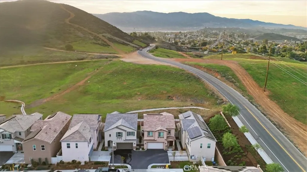 Additional image 99 of 556 Enzo Street, Lake Elsinore, CA 92530