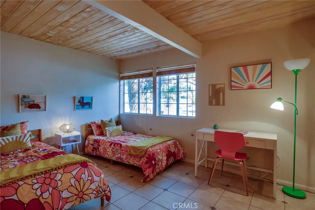 Additional image 107 of 576 E Desert Holly Circle, Palm Springs, CA 92262