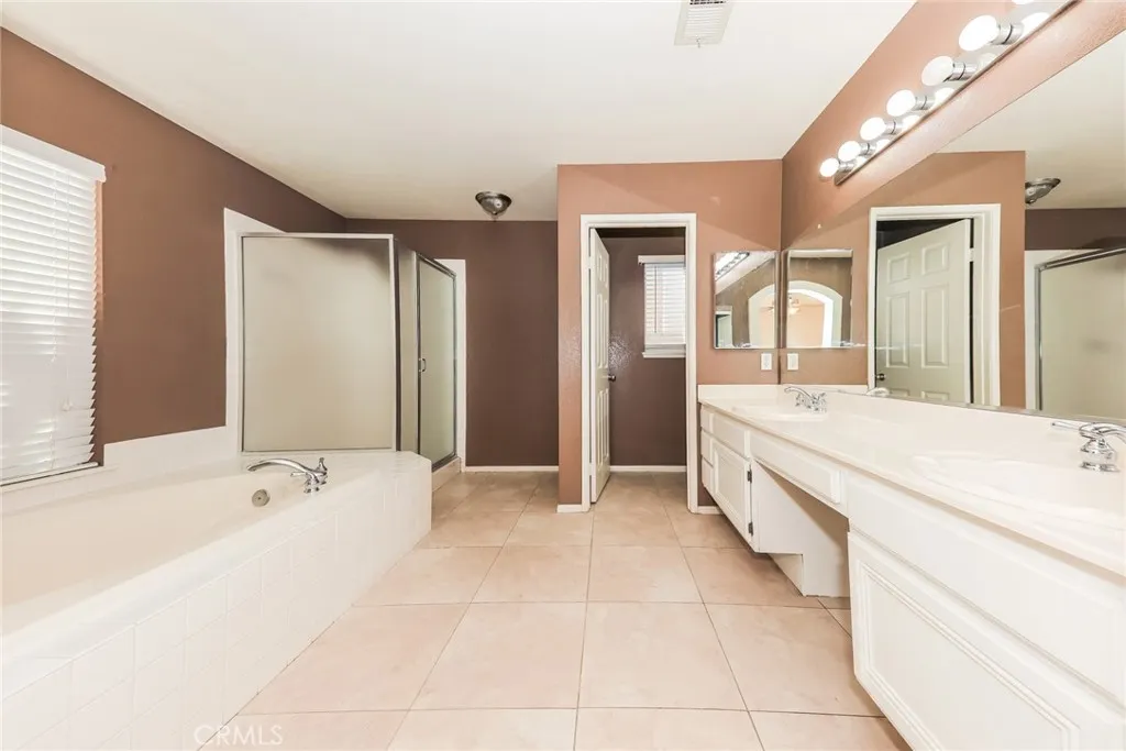 Additional image 16 of 620 Walnut Cir, Corona, CA 92881