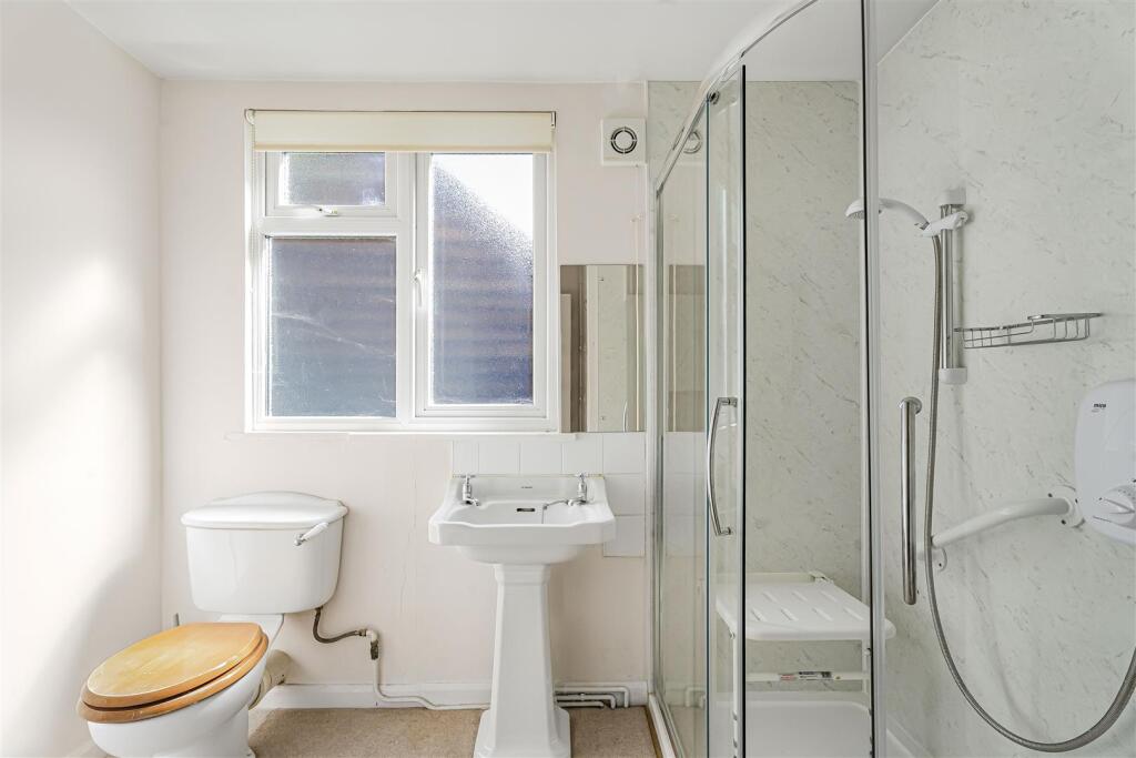 Additional image 11 of Church Street, Welwyn