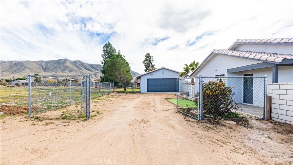 Additional image 43 of 9515 Juniper St, Apple Valley, CA 92308