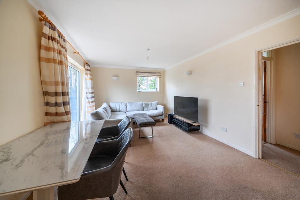 Additional image 11 of Milton Road Harpenden AL5