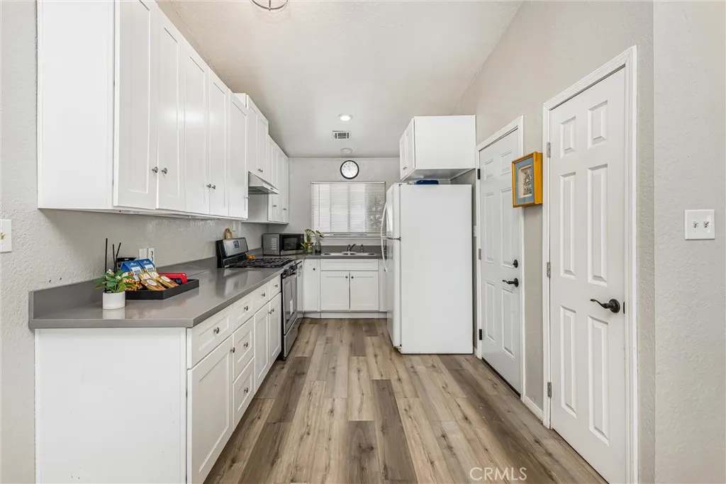 Additional image 12 of 16422 Tolowa Rd, Apple Valley, CA 92307