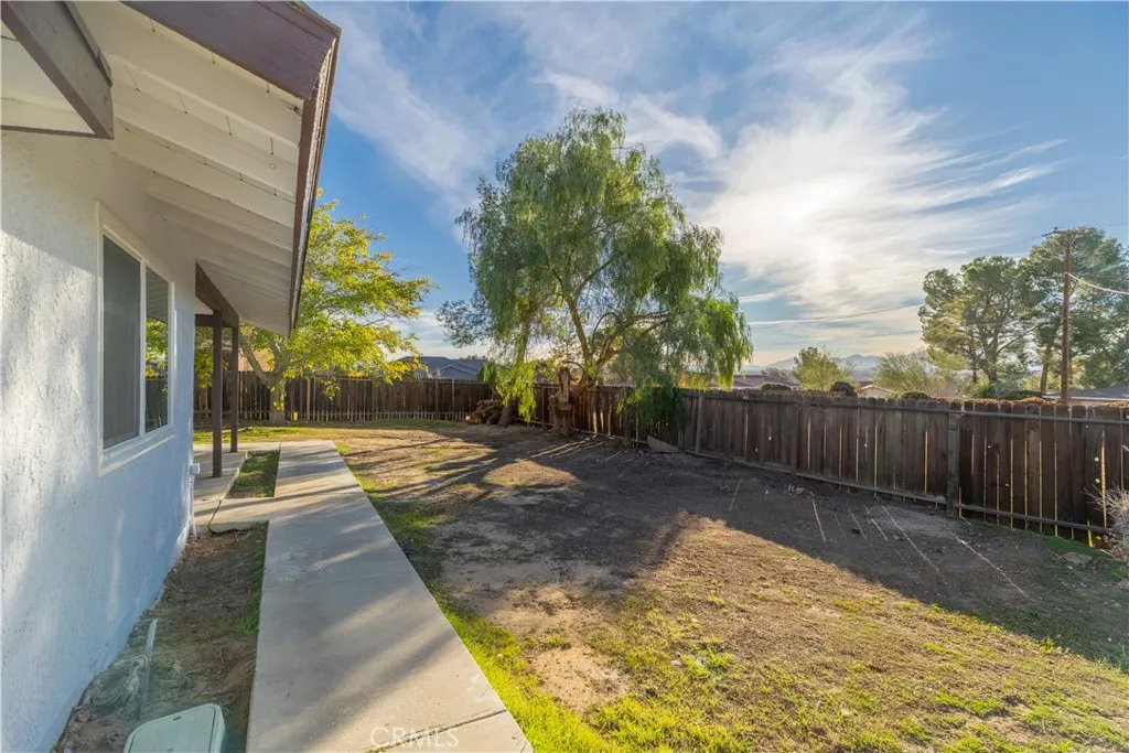Additional image 48 of 19125 Hupa Rd, Apple Valley, CA 92307