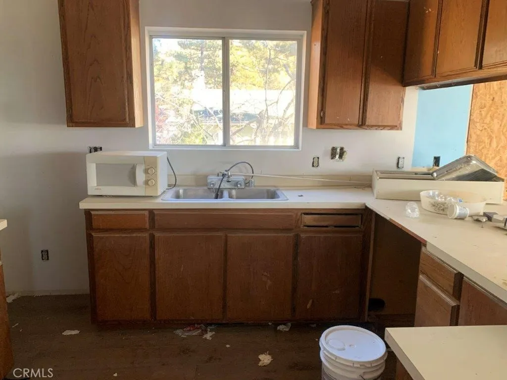 Additional image 37 of 33130 Ridge Road, Running Springs, CA 92382