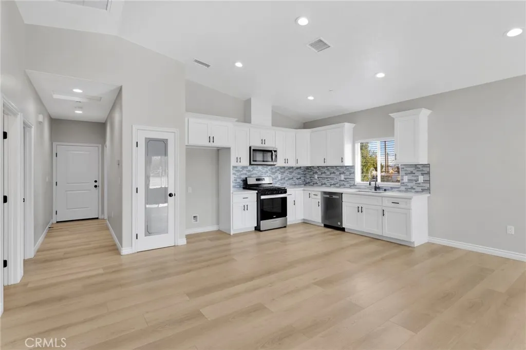 Additional image 11 of 16150 Smoke Tree St, Hesperia, CA 92345