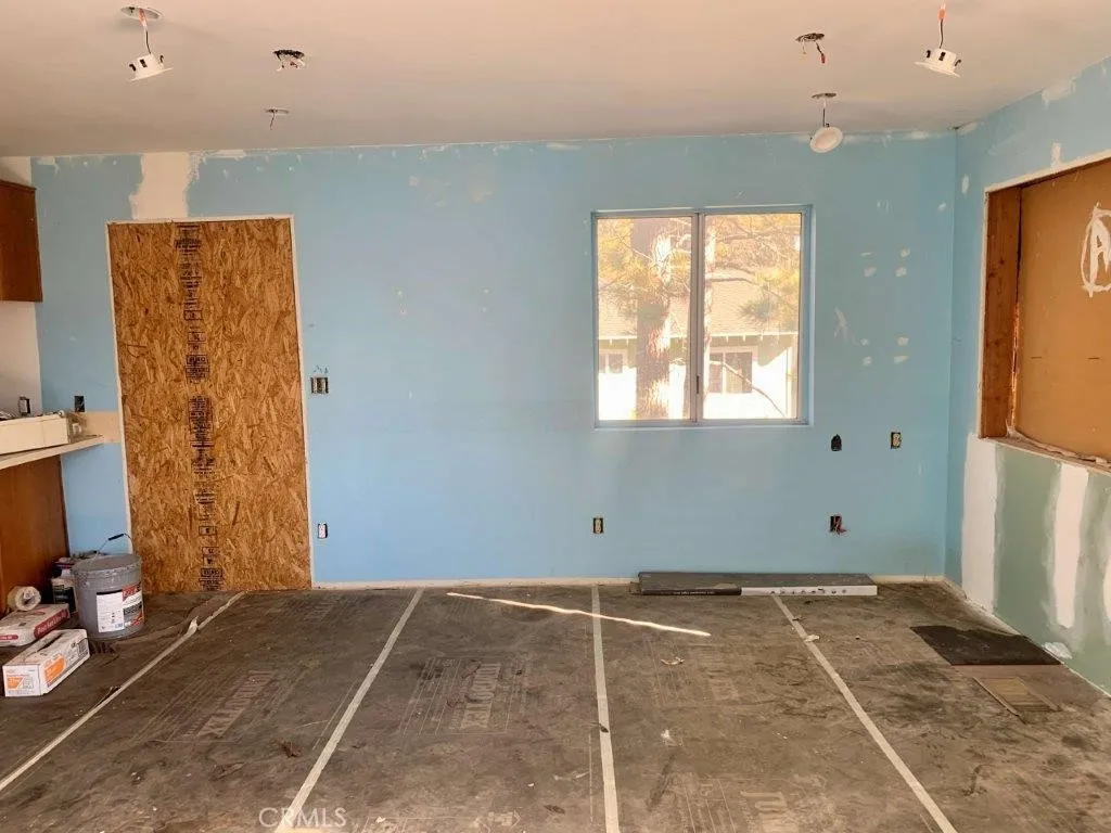 Additional image 39 of 33130 Ridge Road, Running Springs, CA 92382