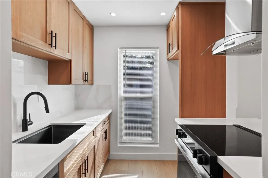 Additional image 5 of 1030 W Macarthur Blvd Unit 90, Santa Ana, CA 92707