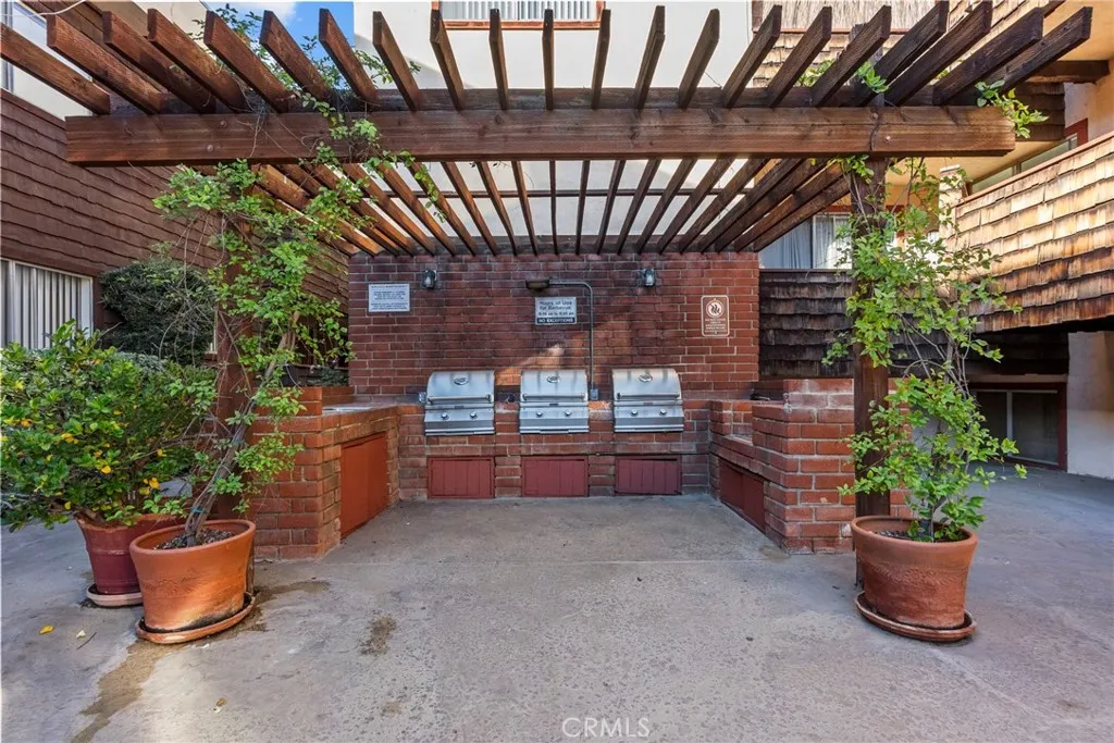 Additional image 55 of 5400 Newcastle Unit 12, Encino, CA 91316