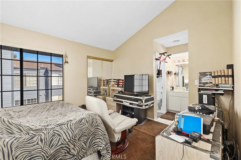 Additional image 15 of 5707 Topanga Canyon Boulevard Unit 5, Woodland Hills, CA 91367