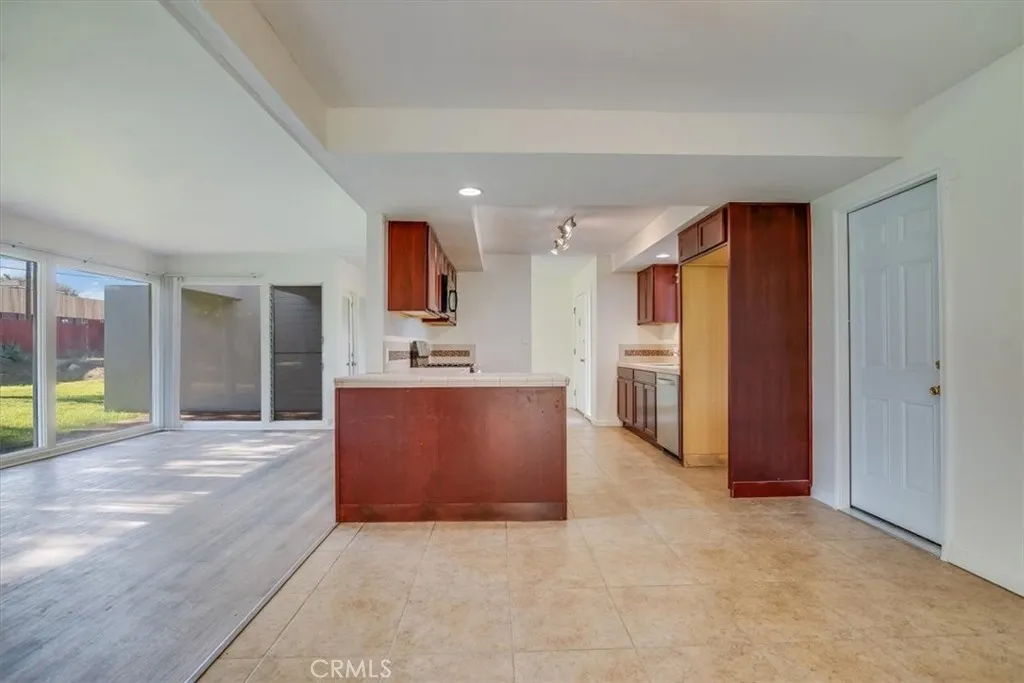 Additional image 15 of 470 Majestic Dr, Santa Maria, CA 93455