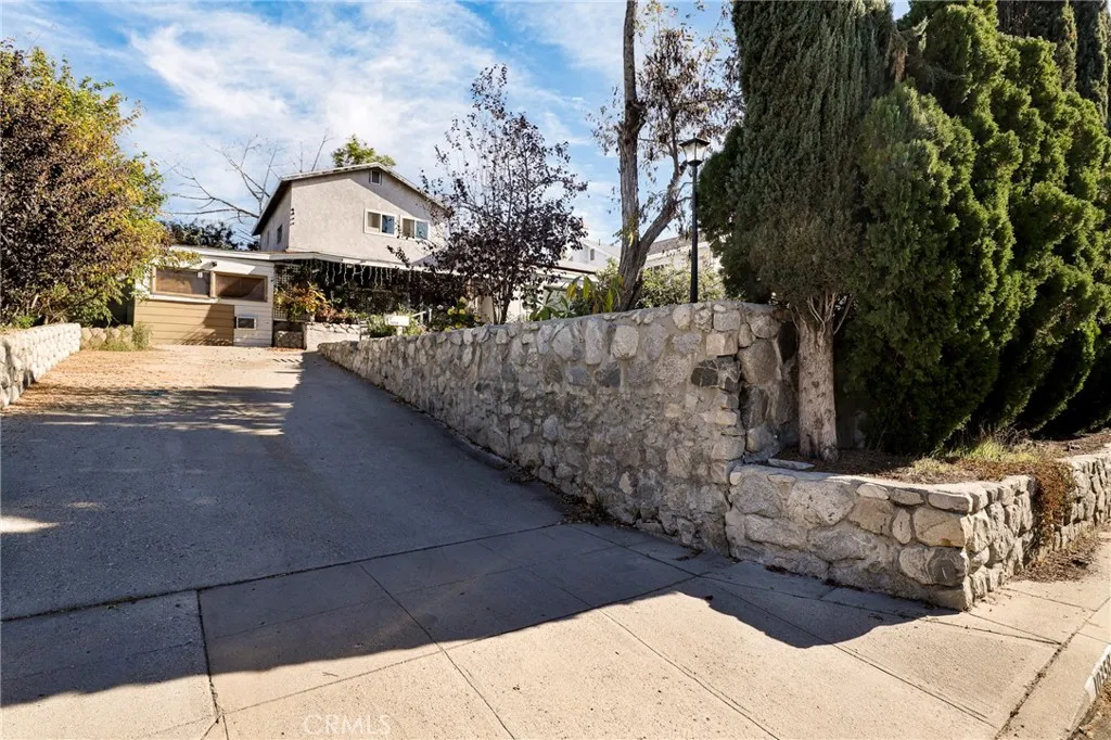 Additional image 2 of 10358 Las Lunitas Avenue, Tujunga, CA 91042
