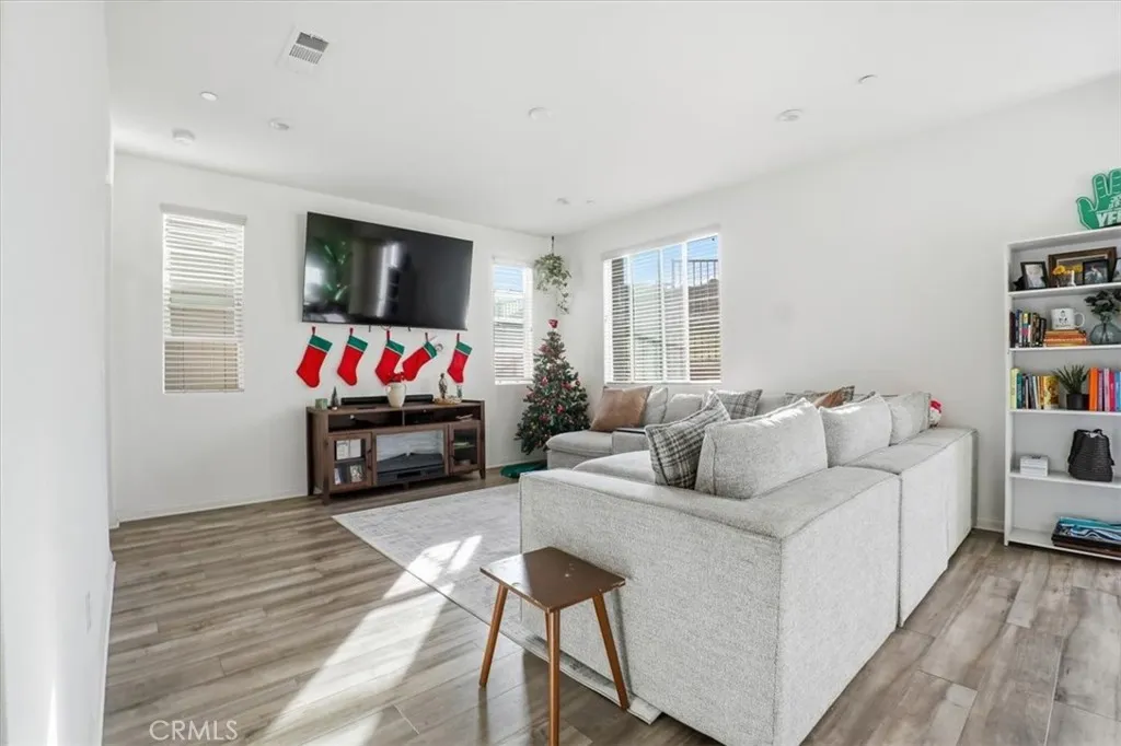 Additional image 7 of 556 Enzo Street, Lake Elsinore, CA 92530