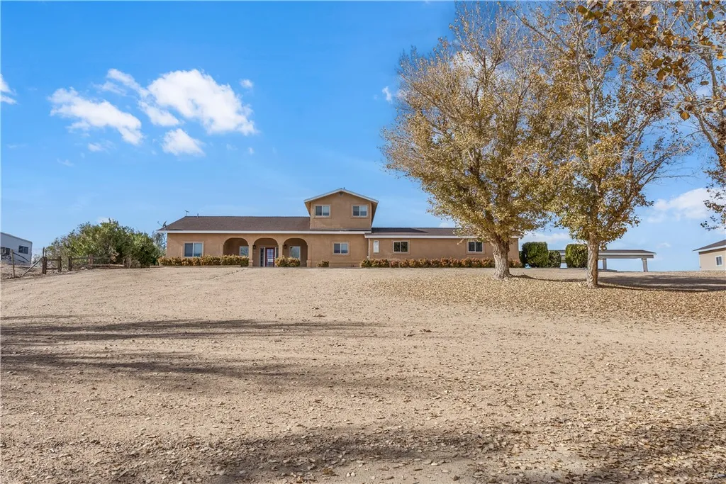 Additional image 2 of 37176 Rozanne Dr, Newberry Springs, CA 92365