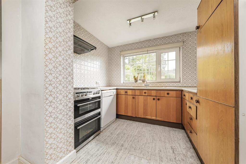 Additional image 4 of Hornbeams, Bricket Wood, St. Albans