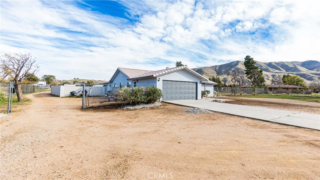 Additional image 3 of 9515 Juniper St, Apple Valley, CA 92308