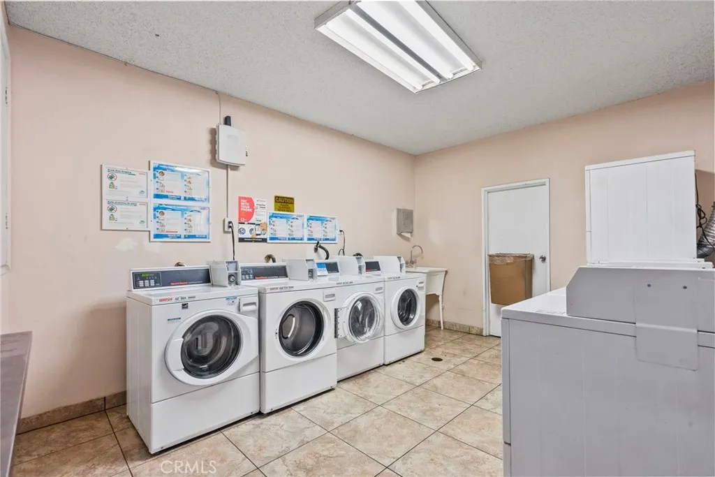 Additional image 24 of 5400 Newcastle Unit 12, Encino, CA 91316