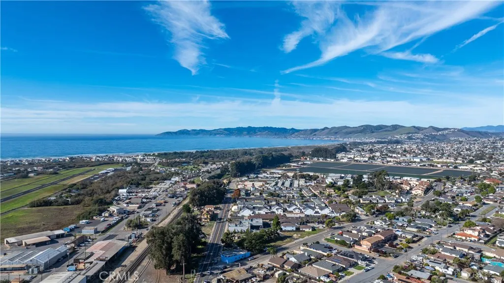 1770 Paso Robles St, Oceano, CA 93445