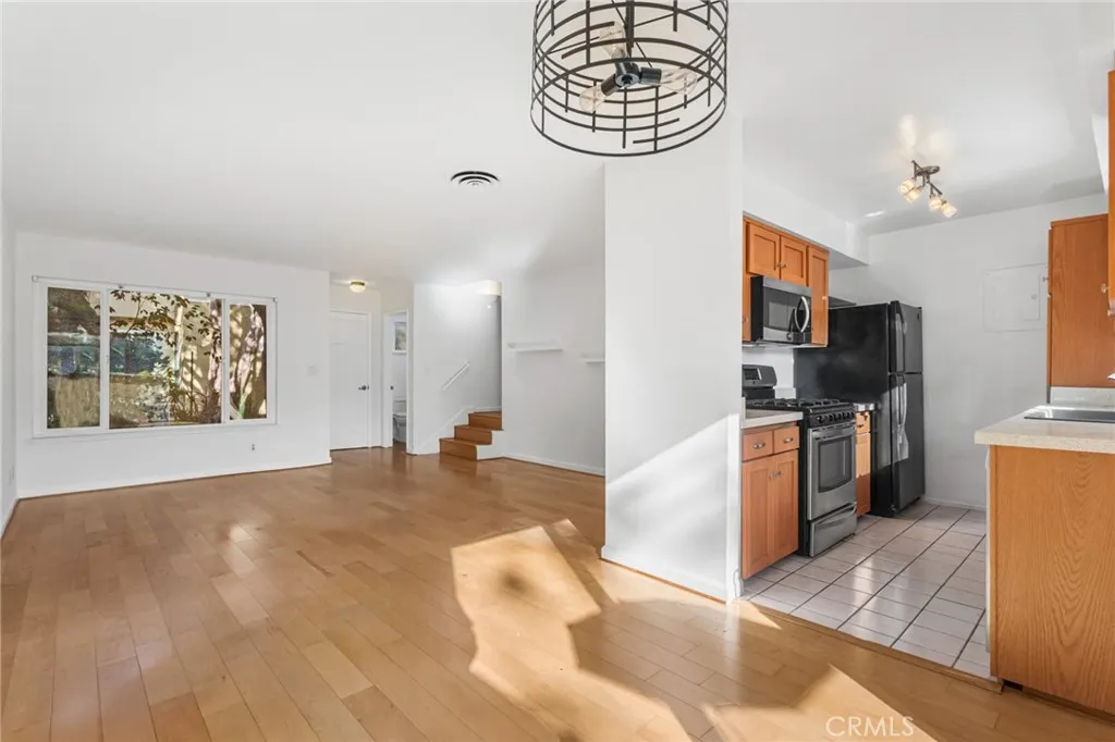 Additional image 23 of 11138 Aqua Vista St Unit 43, Studio City, CA 91602