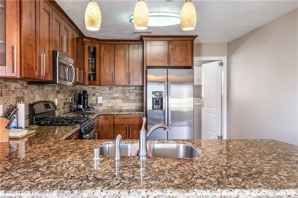 Property image for 37176 Rozanne Dr, Newberry Springs, CA 92365