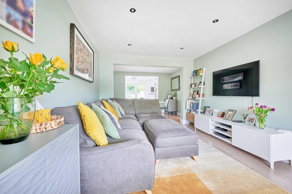 Additional image 4 of Claremont, Bricket Wood, St. Albans, Hertfordshire, AL2