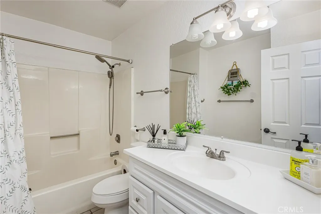 Additional image 16 of 16422 Tolowa Rd, Apple Valley, CA 92307