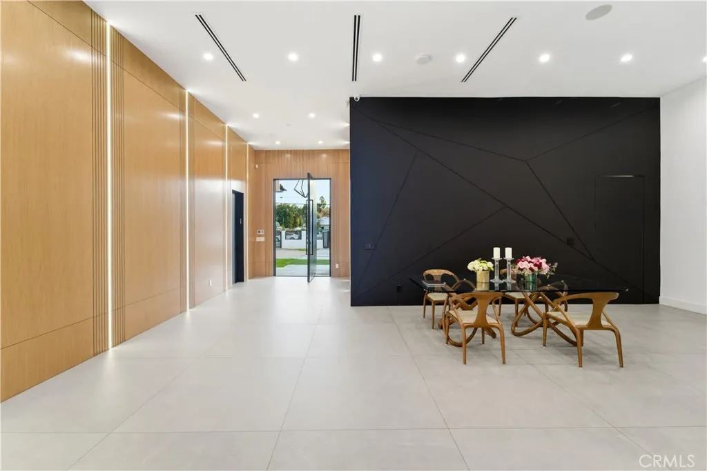 Additional image 8 of 23227 Burbank Boulevard, Woodland Hills, CA 91367