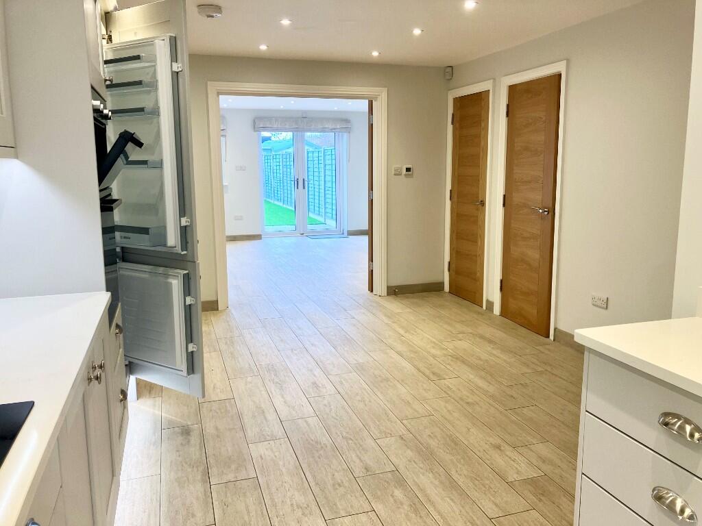 Additional image 4 of Oaklands Lane, St. Albans, Hertfordshire, AL4 0HS